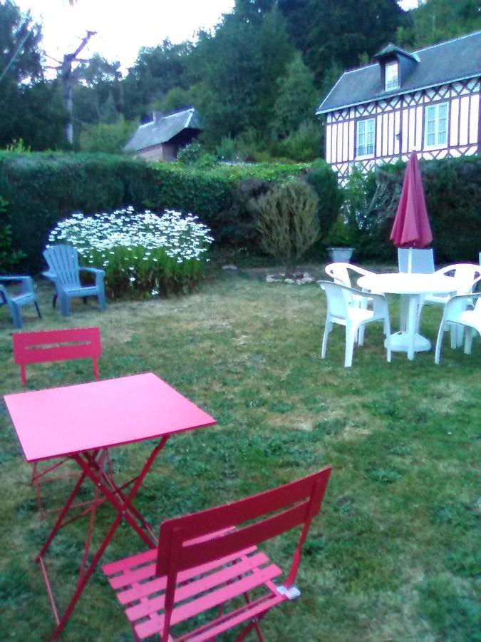 Vila L'Ajoussienne Exteriér fotografie