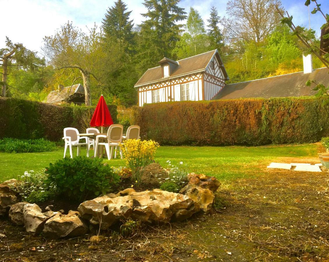 Vila L'Ajoussienne Exteriér fotografie