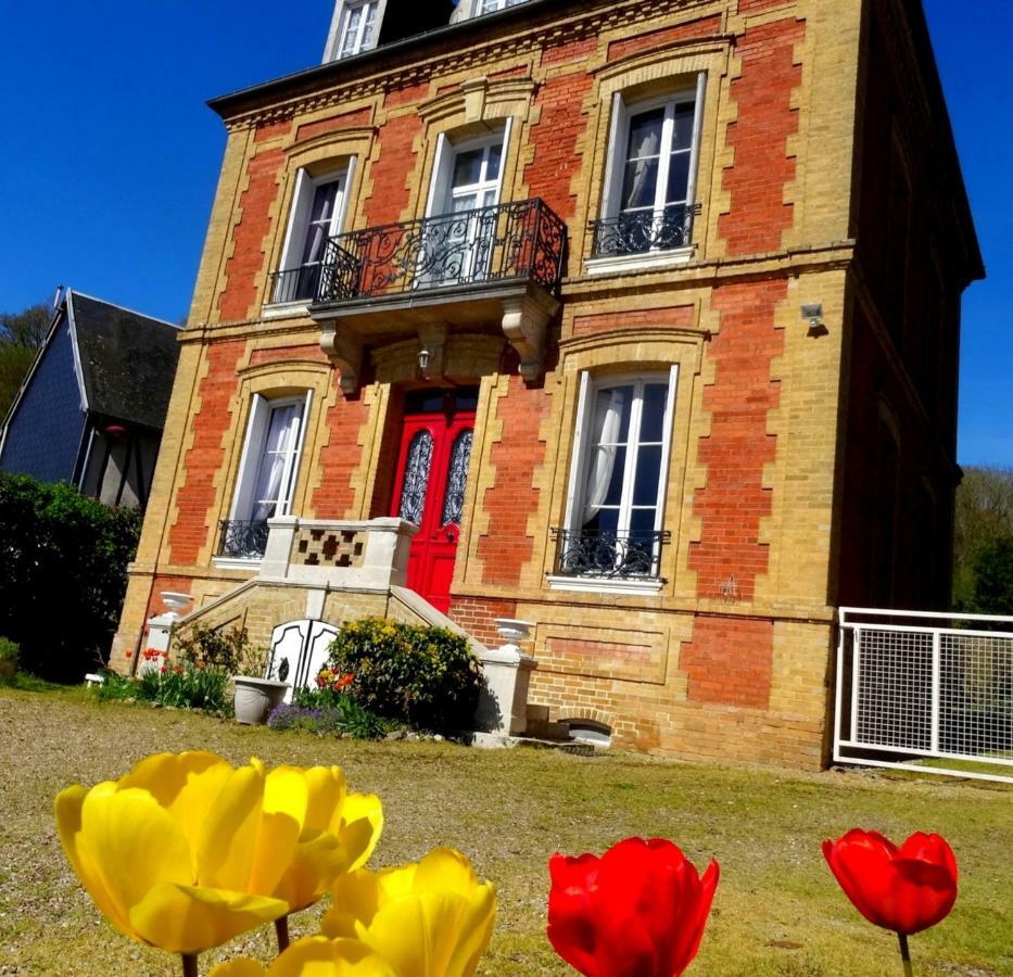 Vila L'Ajoussienne Exteriér fotografie